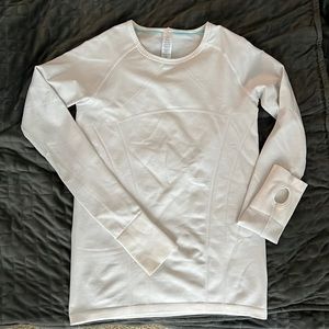 IVIVVA (BY LULULEMON) GIRLS ATHLETIC TOP (SIZE 14)